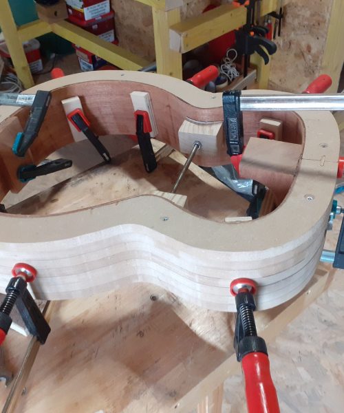 guitare guitar guitare de luthier guitare folk accoustic acoustique guitares narbonne guitare aude guitare electique artisanal