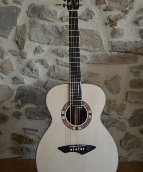 guitare guitar guitare de luthier guitare folk accoustic acoustique guitares narbonne guitare aude guitare electique artisanal
