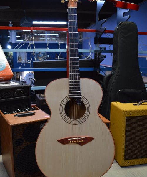 guitare guitar guitare de luthier guitare folk accoustic acoustique guitares narbonne guitare aude guitare electique artisanal